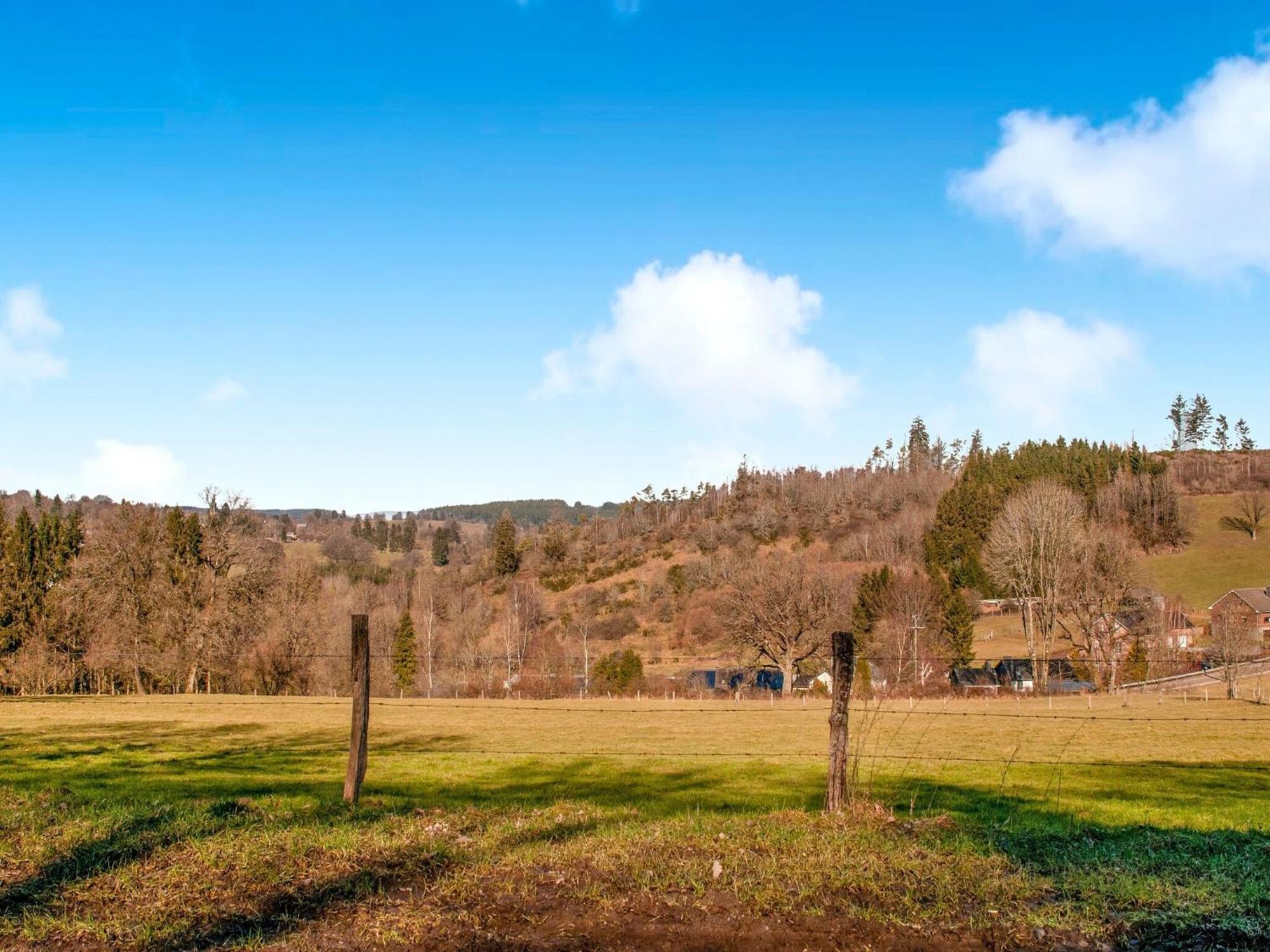 Sophisticated Holiday Home In Lierneux Near Forest Eksteriør bilde